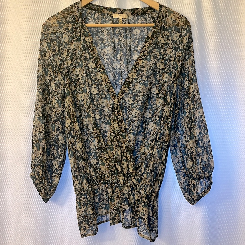 🤍 Joie 100% Silk V-Neck Blouse